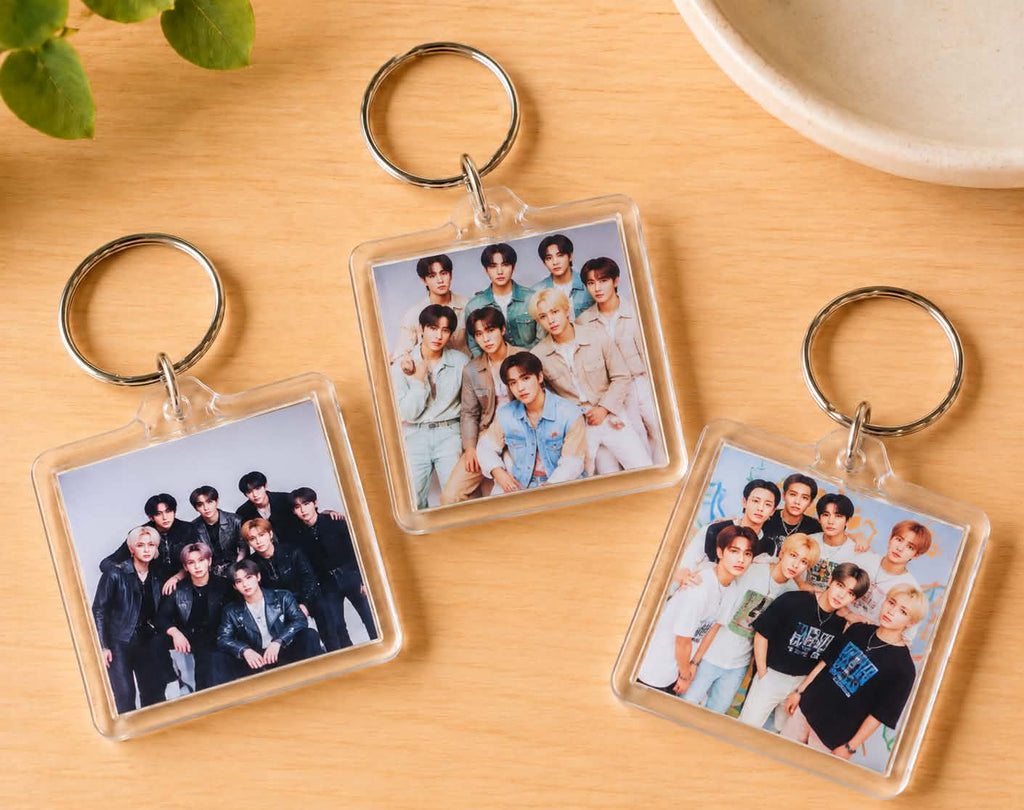Stray kids group keychains
