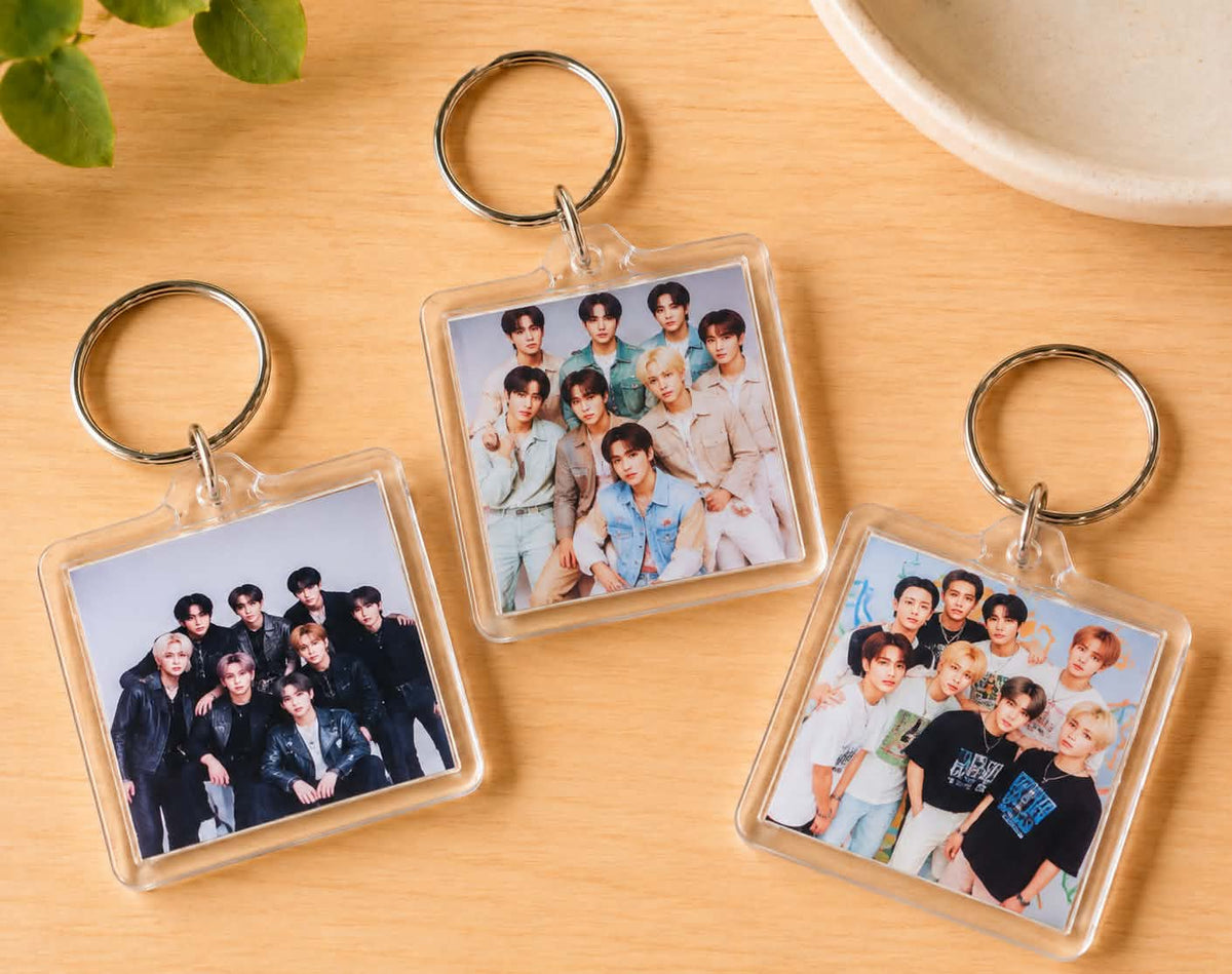 Stray kids group keychains
